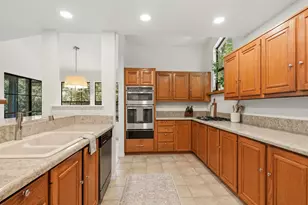 27 Sky Terrace Pl, The Woodlands, TX 77381 - Photo 18