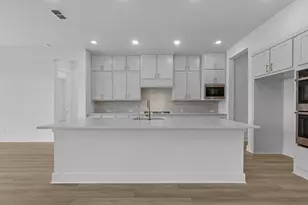 8006 Sunny Rdg Dr, Fulshear, TX 77441 - Photo 2