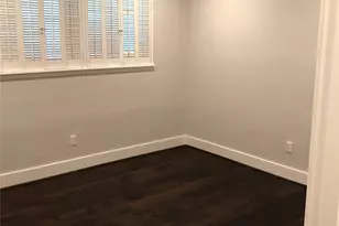 5258 Ariel St, Houston, TX 77096 - Photo 12