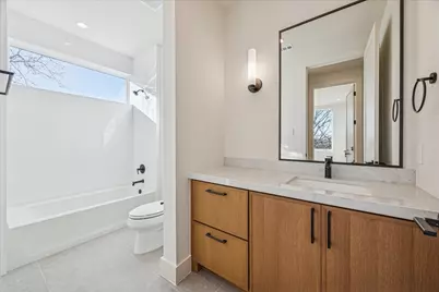 107 E 24th Street, Houston, TX 77008 - Photo 30