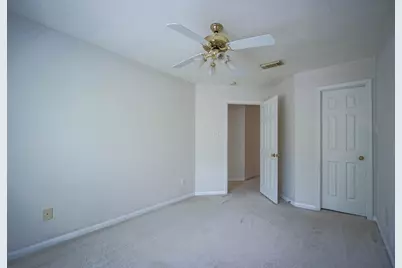 918 Featherbrook Court, Sugar Land, TX 77479 - Photo 38