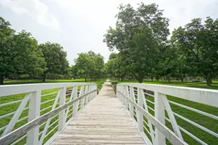 918 Featherbrook Ct, Sugar Land, TX 77479 - Photo 48