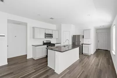 5215 Mossdale Bluff Lane, Spring, TX 77373 - Photo 10