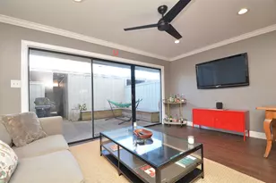 6310 Chevy Chase Dr, Houston, TX 77057 - Photo 12