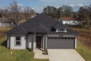 175 Deep Woods Ln, Livingston, TX 77351 - Photo 2