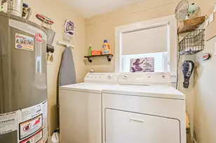 3927 Bernardo De Galvez Ave, Galveston, TX 77550 - Photo 36