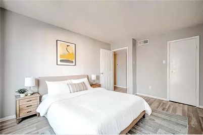 2818 S Bartell Drive #39, Houston, TX 77054 - Photo 2