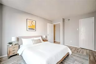 2818 S Bartell Dr, Houston, TX 77054 - Photo 2