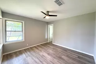 7905 Turquoise Ln, Houston, TX 77055 - Photo 16