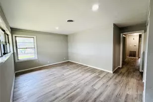 7905 Turquoise Ln, Houston, TX 77055 - Photo 6