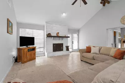 445 Augusta Drive, Huntsville, TX 77340 - Photo 6