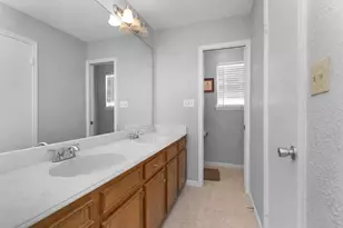 445 Augusta Dr, Huntsville, TX 77340 - Photo 16