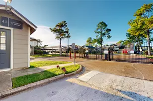 12250 Coppertree Ln, Houston, TX 77035 - Photo 20