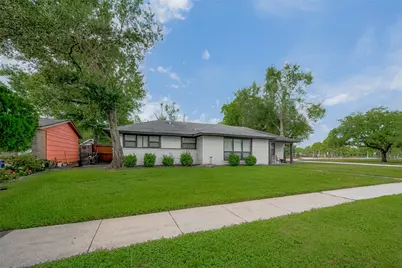 8057 Ridgeview Drive, Houston, TX 77055 - Photo 1