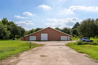 3245 W Highway 6, Alvin, TX 77511 - Photo 2