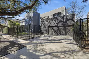2412 Helena St, Houston, TX 77006 - Photo 2