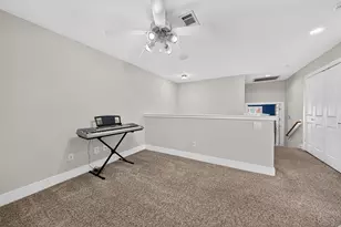9825 Meredith Elise Ct, Houston, TX 77025 - Photo 36