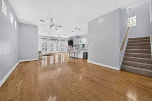 9825 Meredith Elise Ct, Houston, TX 77025 - Photo 12