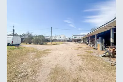 719 E Whitney Street, Houston, TX 77022 - Photo 8