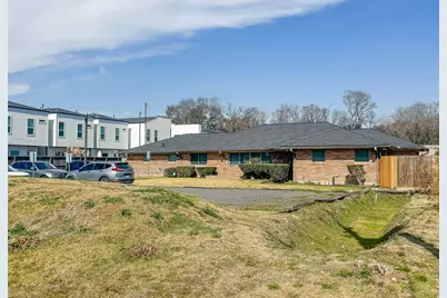 719 E Whitney Street, Houston, TX 77022 - Photo 2