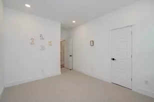 970 Highland Sound Ln, Houston, TX 77091 - Photo 22