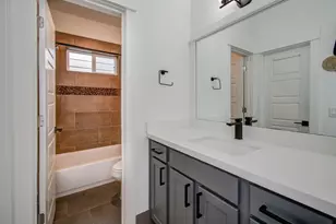970 Highland Sound Ln, Houston, TX 77091 - Photo 20