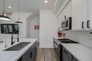 970 Highland Sound Ln, Houston, TX 77091 - Photo 8