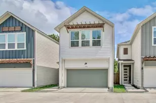 970 Highland Sound Ln, Houston, TX 77091 - Photo 2