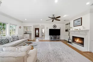 9584 Briar Forest Dr, Houston, TX 77063 - Photo 10