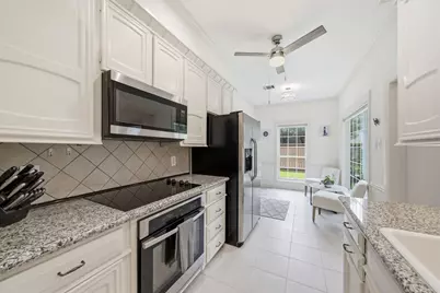 9584 Briar Forest Drive, Houston, TX 77063 - Photo 14