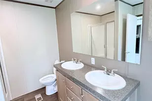 106 N 3rd St, Highlands, TX 77562 - Photo 8