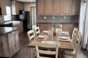 106 N 3rd St, Highlands, TX 77562 - Photo 2