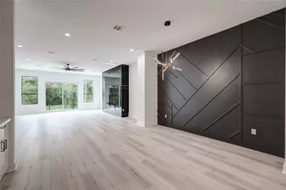 4531 Creekmont Drive, Houston, TX 77091 - Photo 8