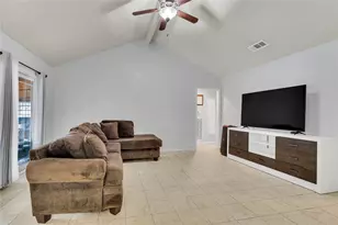 10415 Leawood Blvd, Houston, TX 77099 - Photo 10