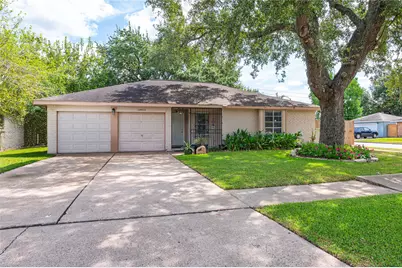 10415 Leawood Boulevard, Houston, TX 77099 - Photo 1