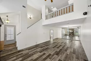 727 Bunker Hill Rd, Houston, TX 77024 - Photo 4