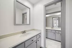 727 Bunker Hill Rd, Houston, TX 77024 - Photo 30