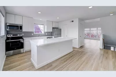 1401 Castle Court #1403 B, Houston, TX 77006 - Photo 8