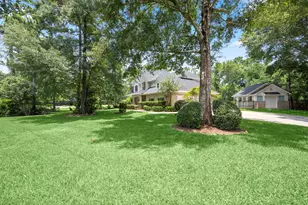8961 Fallsbrook Ct, Conroe, TX 77302 - Photo 48