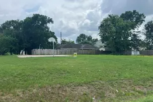 701 W Virginia St, Navasota, TX 77868 - Photo 1