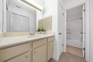 5711 Sugar Hill Dr, Houston, TX 77057 - Photo 16