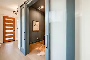 1601 Vermont St, Houston, TX 77006 - Photo 2
