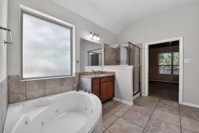 6 S Marshside Place, Spring, TX 77389 - Photo 24