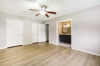 1403 Neptune Lane, Houston, TX 77062 - Photo 10