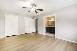 1403 Neptune Ln, Houston, TX 77062 - Photo 10