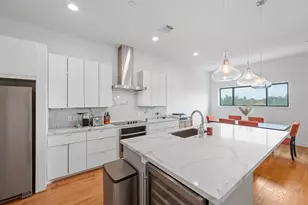 2239 N MacGregor Way, Houston, TX 77004 - Photo 10