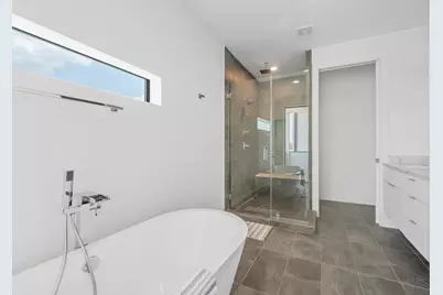 2239 N Macgregor Way, Houston, TX 77004 - Photo 18