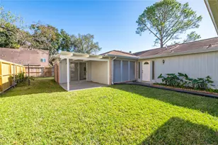 10215 Kirkwren Dr, Houston, TX 77089 - Photo 26