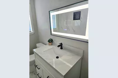 6152 Doulton Drive, Houston, TX 77033 - Photo 18