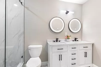 6152 Doulton Drive, Houston, TX 77033 - Photo 26